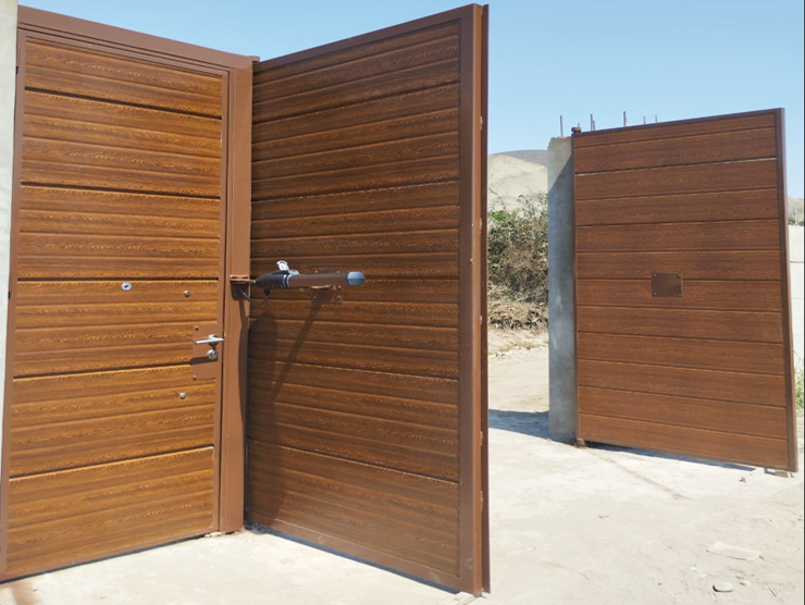 American Door Perú